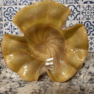 Beautiful Murano Blown Art Glass‎ Crimped Bowl Shell Starfish Gold Speckles